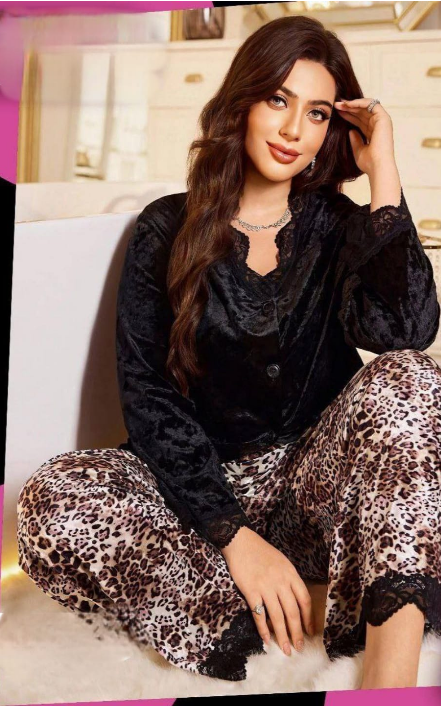 بيجامة Velvet Leopard – قطيفة ليوبارد شيك
