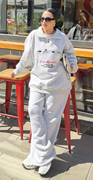 سوت التطريز الأوفر سايز التحفة ✨🩷