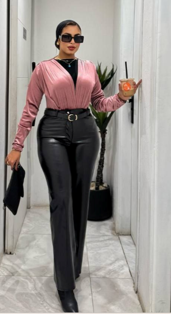 بلوزة القطيفة الفرنسي الأنيقة 💖✨