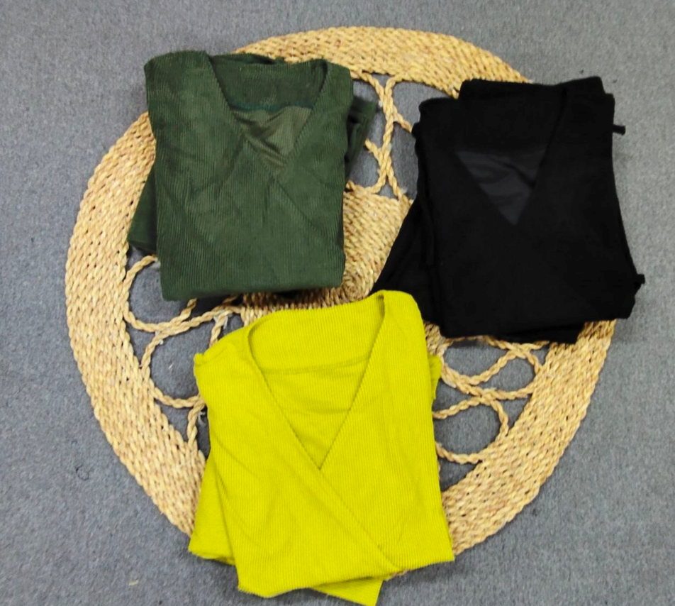 سوت لف قطعتين – نعومة وفخامة 🌸