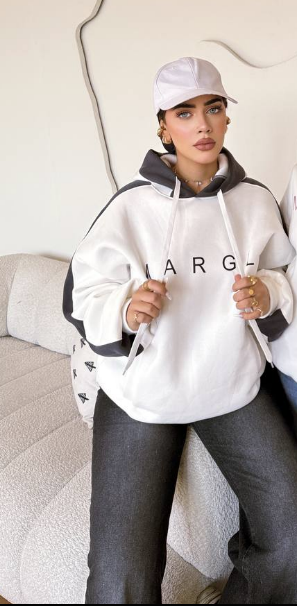 هودي شي إن 🔥 – تريندي وأنيق على الآخر 💕