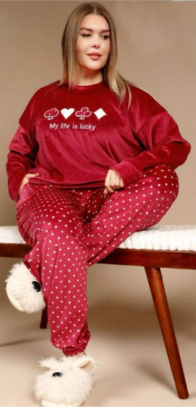 Red Velvet Dots – ترنج قطيفة نقط أبيض